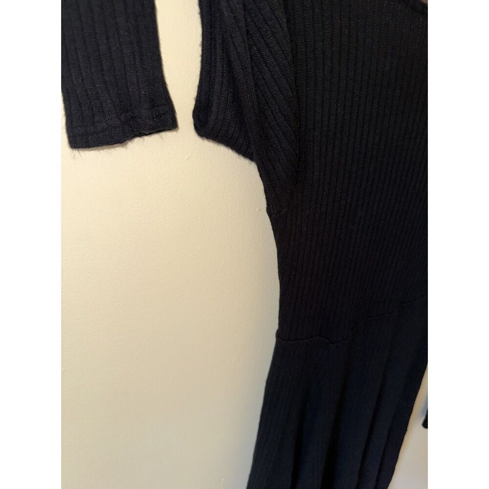 American Eagle Soft & Sexy Black Ribbed Long Sleeve V-Neck Dress - Small - Picture 5 of 9